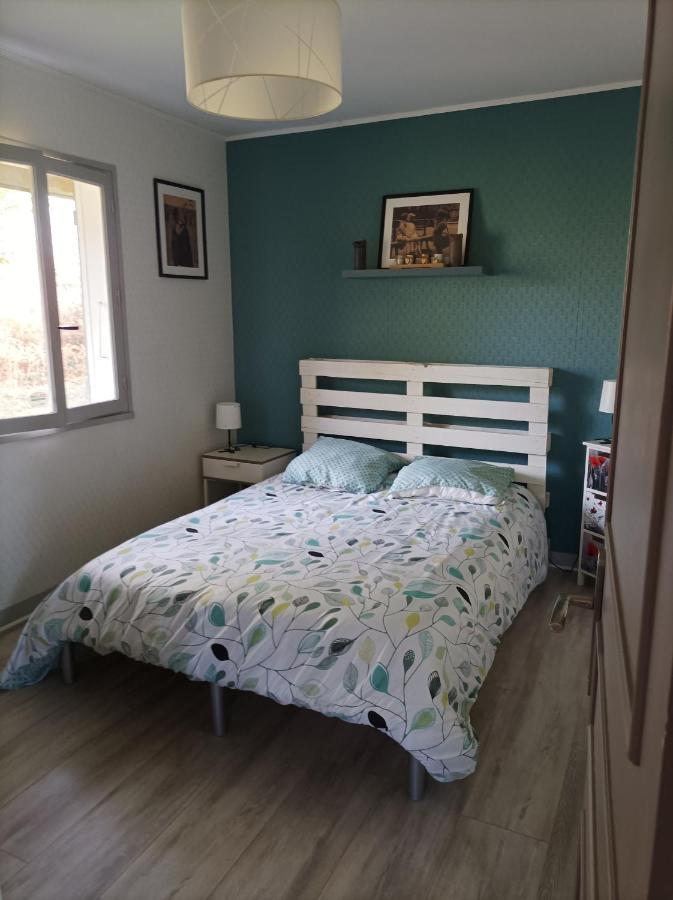 Chalet Deux Chambres Au Calme Saint-Brisson Экстерьер фото